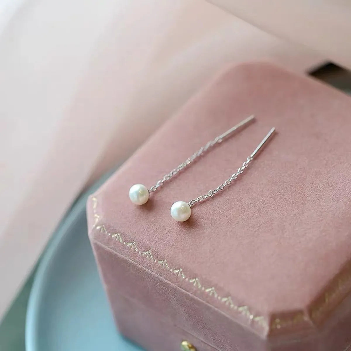 White Pearl Style (Line Length 4.5cm)