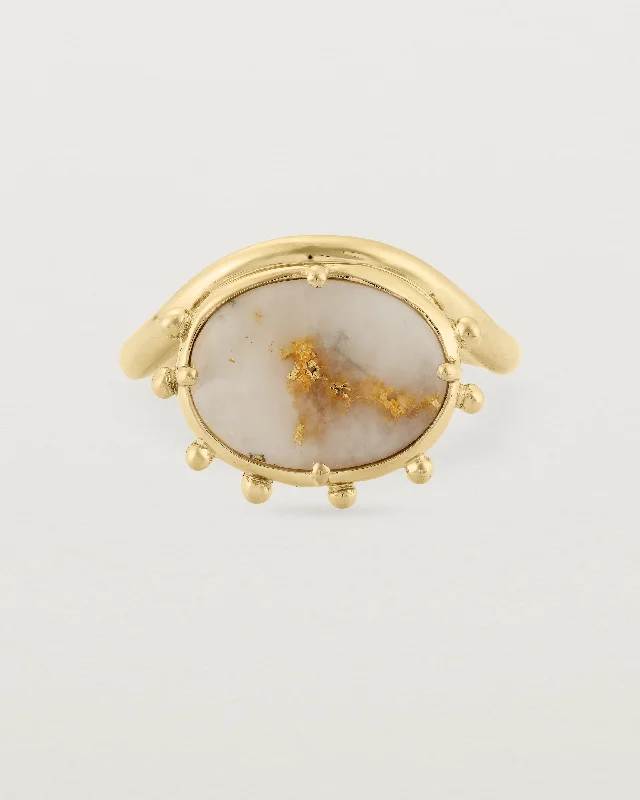 Women’s minimalist rings-Morning Arrives Again | Gold in Quartz