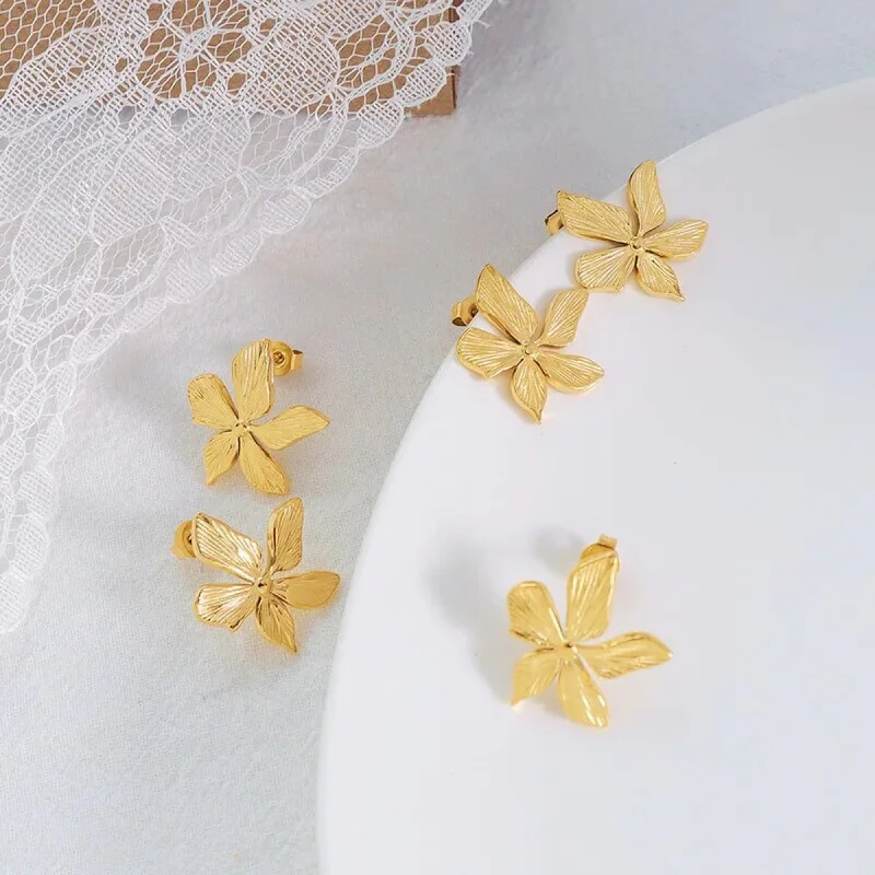 Women’s luxury gold earrings-Flower Petal Earrings