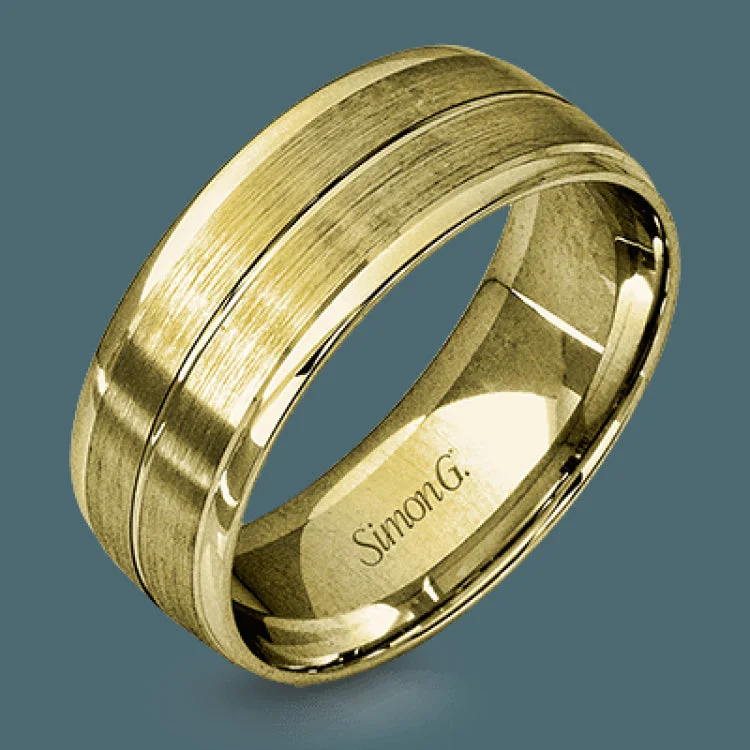 This memorable two-tone men's wedding band features double columns of matte white gold outlined with a sleek outline of yellow gold.