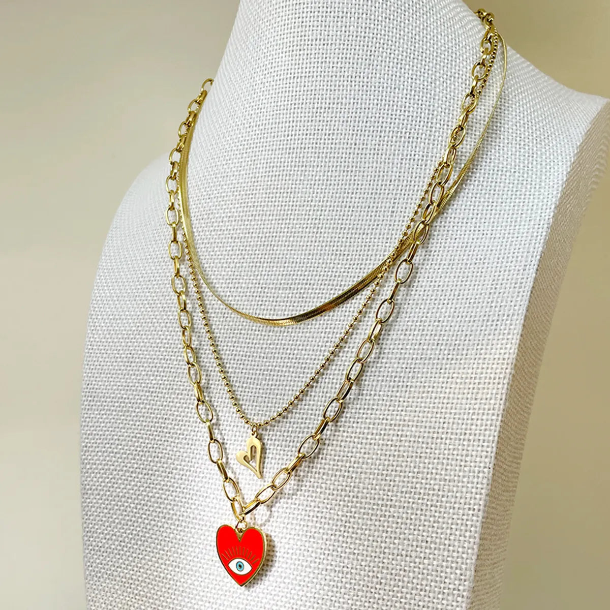 Women’s diamond heart necklaces-Casual Hip-hop Heart Shape Eye Stainless Steel Polishing Enamel Plating Gold Plated Pendant Necklace