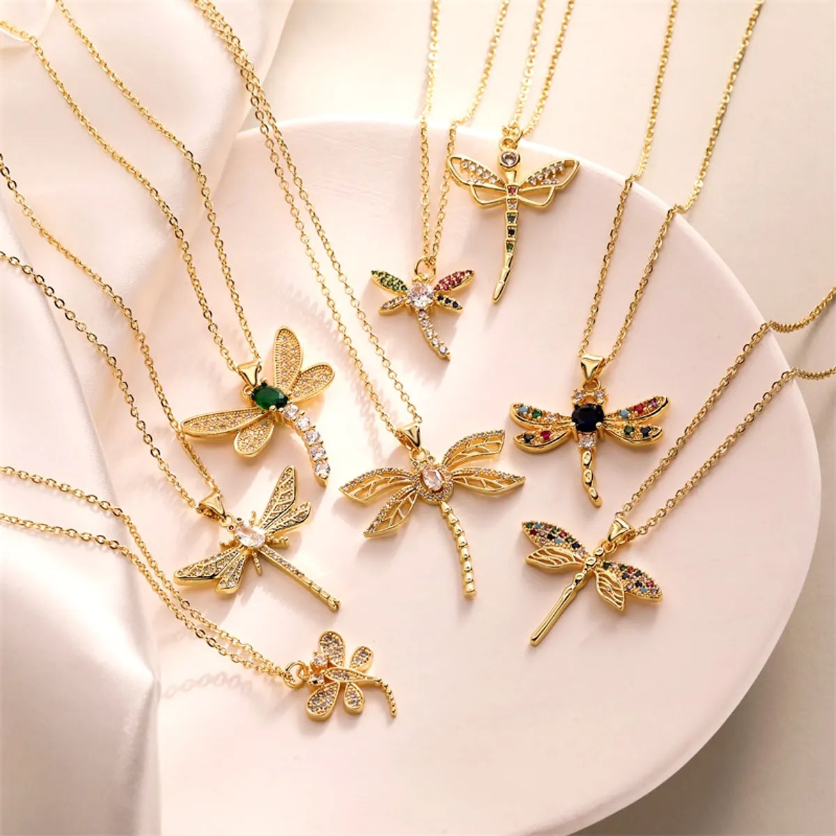 Women’s wedding necklaces-Simple Style Dragonfly Copper Plating Inlay Zircon Gold Plated Pendant Necklace