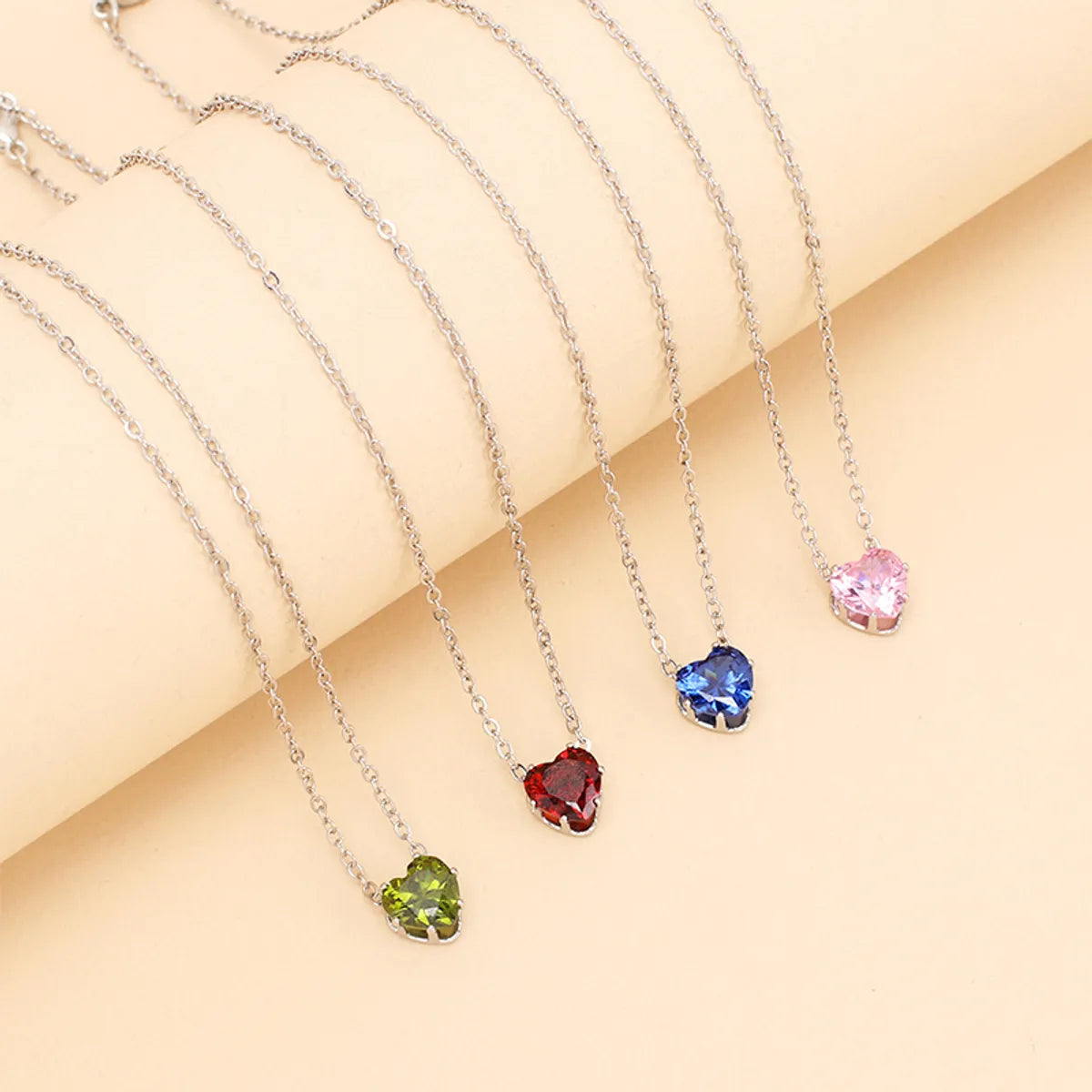 Women’s designer necklaces-Wholesale Jewelry Heart-shaped Zircon Pendant Necklace Gooddiy