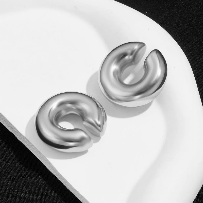 Glossy Ear Clip Silver