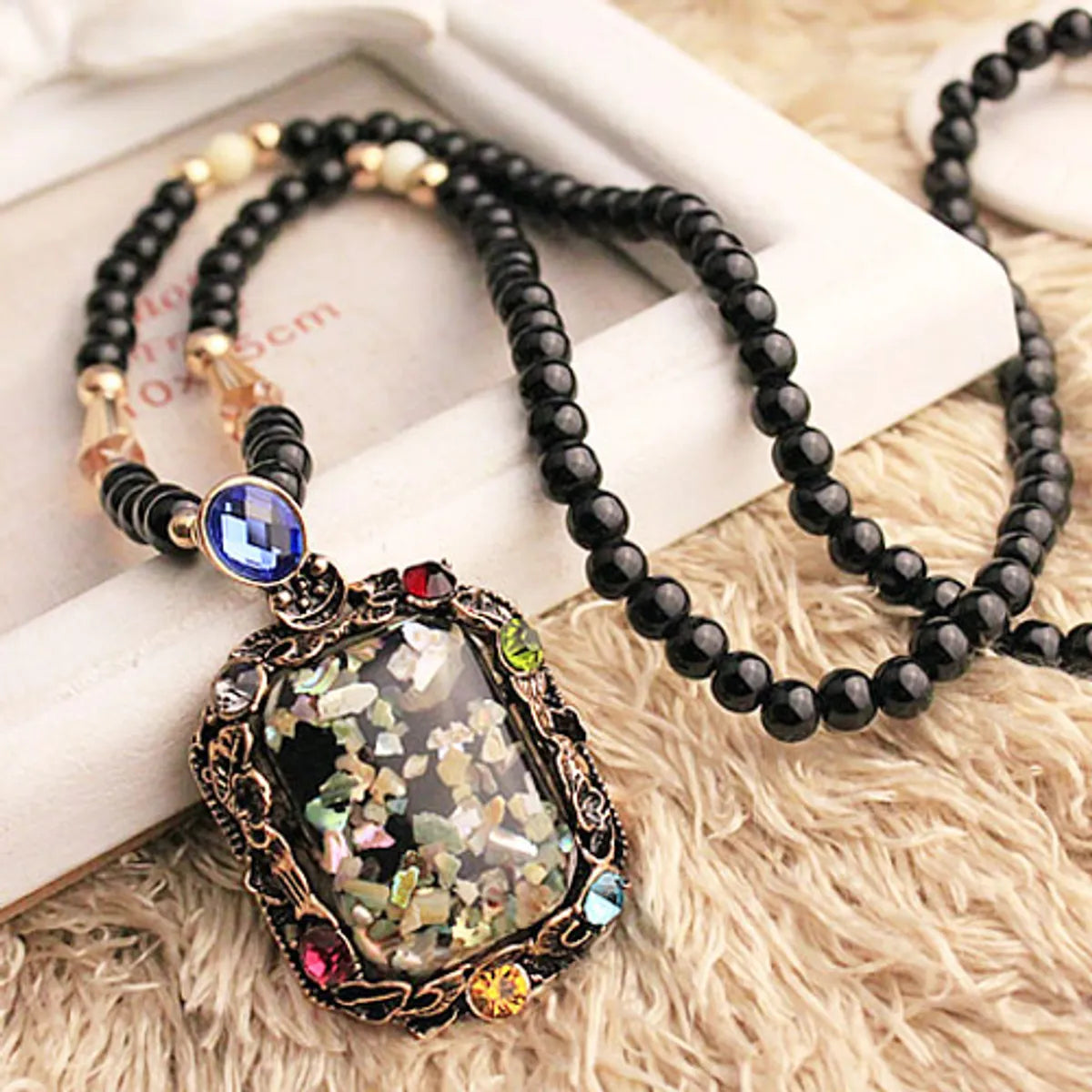 Women’s luxury gold necklaces-Korean Fashion Colorful Shell Pendant Accessories Crystal Beads Long Necklace Sweater Chain