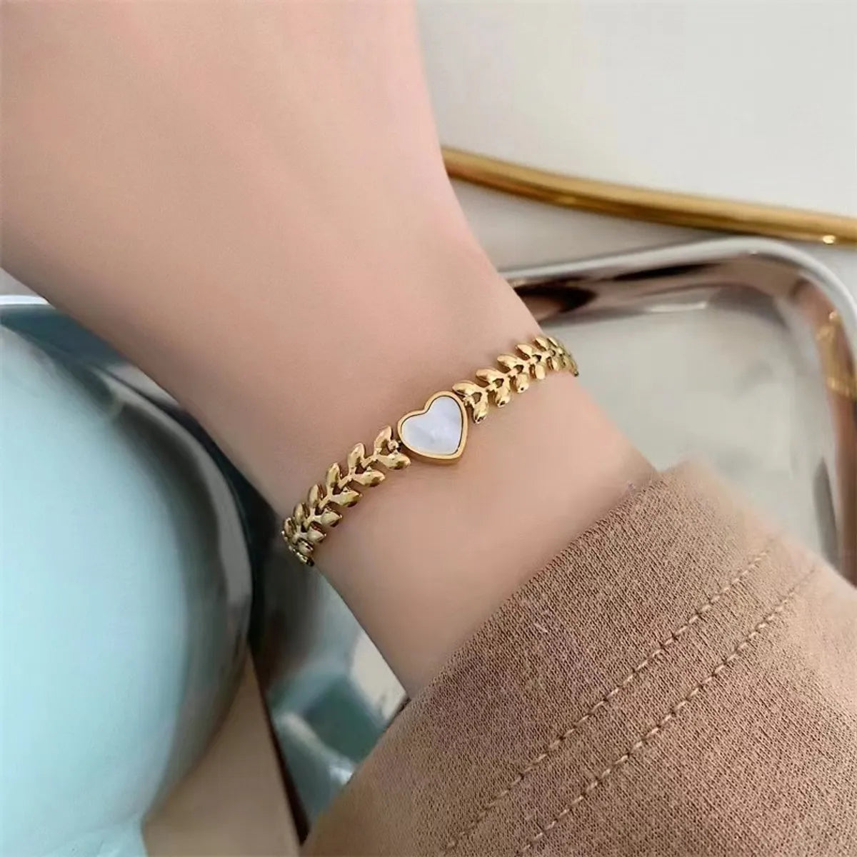 Jye75 Bracelet Gold White Shell Heart Shape