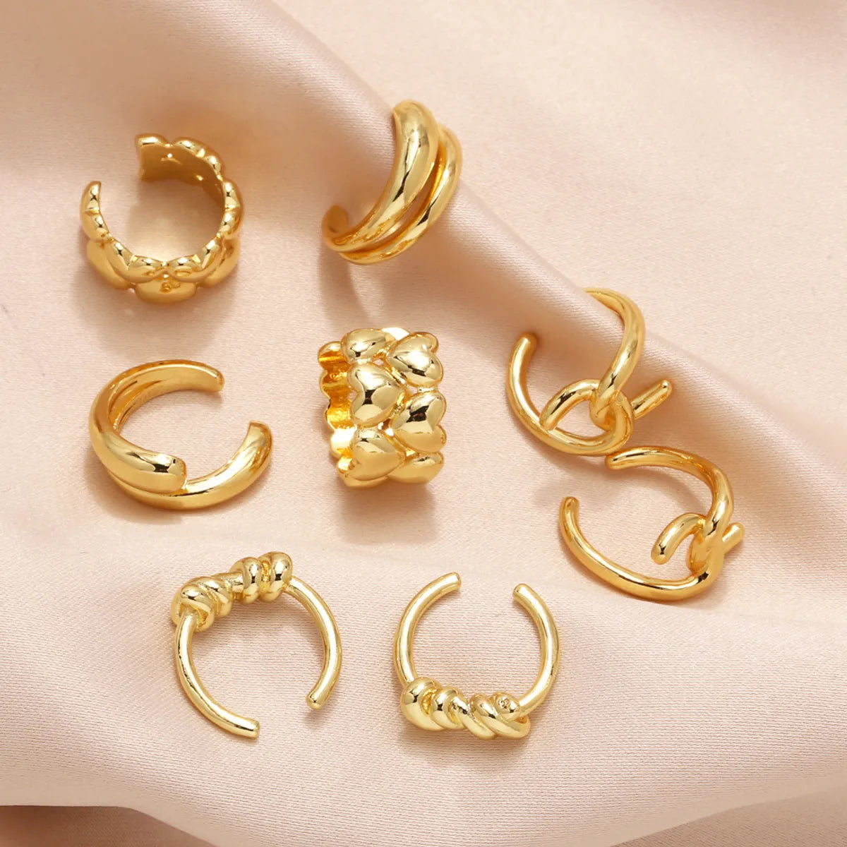 Women’s diamond earrings-1 Pair Simple Style Solid Color Knot Copper 18K Gold Plated Ear Cuffs