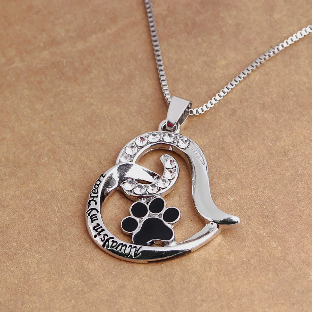 Women’s vintage charm necklaces-Fashion New Love-shaped Dog Paw Diamond Lettering Necklace