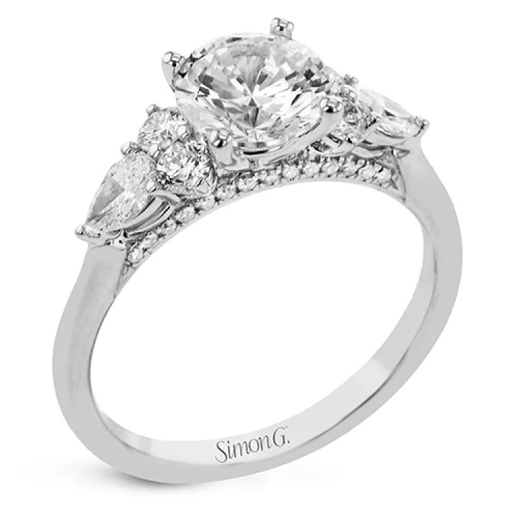 LR2563 ENGAGEMENT RING