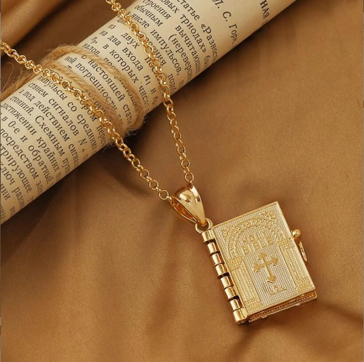 Women’s simple diamond necklaces-Fashion Bible Pendant Cross Necklace Alloy Pendant Chain Women