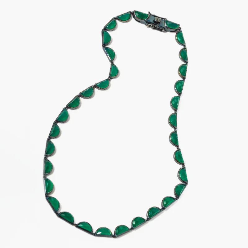 Women’s heart-shaped pendant necklaces-Green Onyx Large Scallop Rivière Necklace